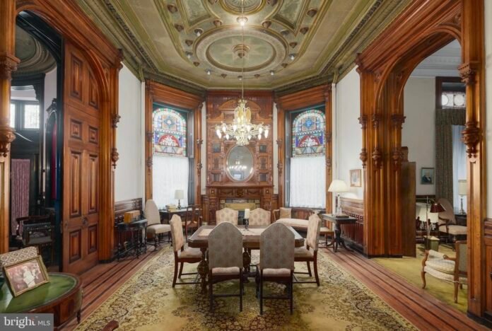 mastering the art of real estate tips and techniques to dominate the market.jpg