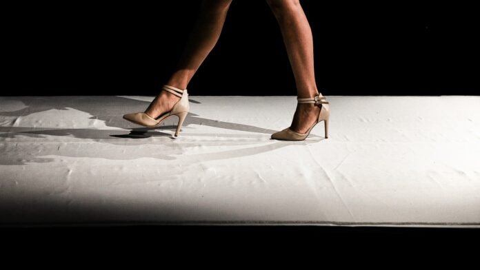 trendsetting oasis exploring exquisite luxury clothing and the latest fashion trends.jpg