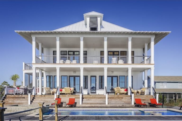 Indulge in Unmatched Opulence: Exclusive Insights into the World of Luxury Homes