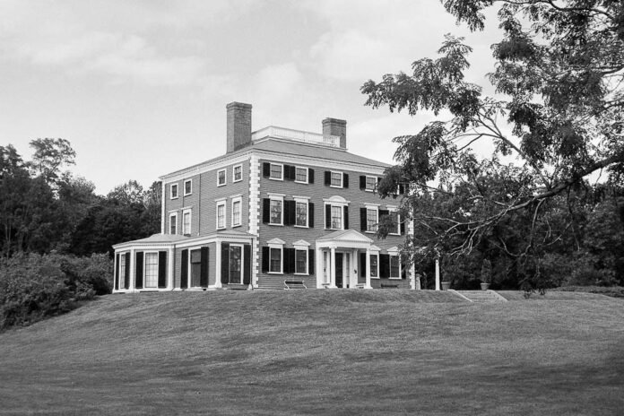 10 proven tips and techniques to master the real estate game.jpg