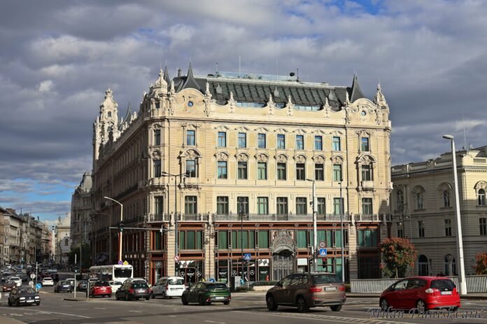 the ultimate guide to exquisite living exploring the world of luxury collection hotels.jpg the ultimate guide to exquisite living exploring the world of luxury collection hotels.jpg