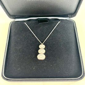 unveiling the extravagance a journey through the luxury collections finest gems.jpg